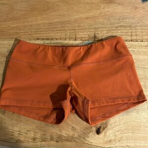Fleo burnt orange Original shorts size M